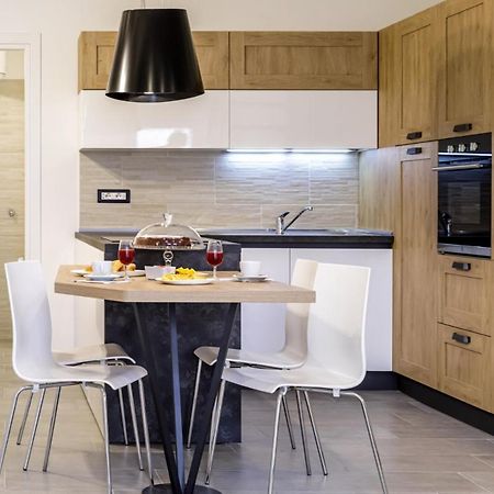 Bandiera 68 Apartment Cagliari Luaran gambar