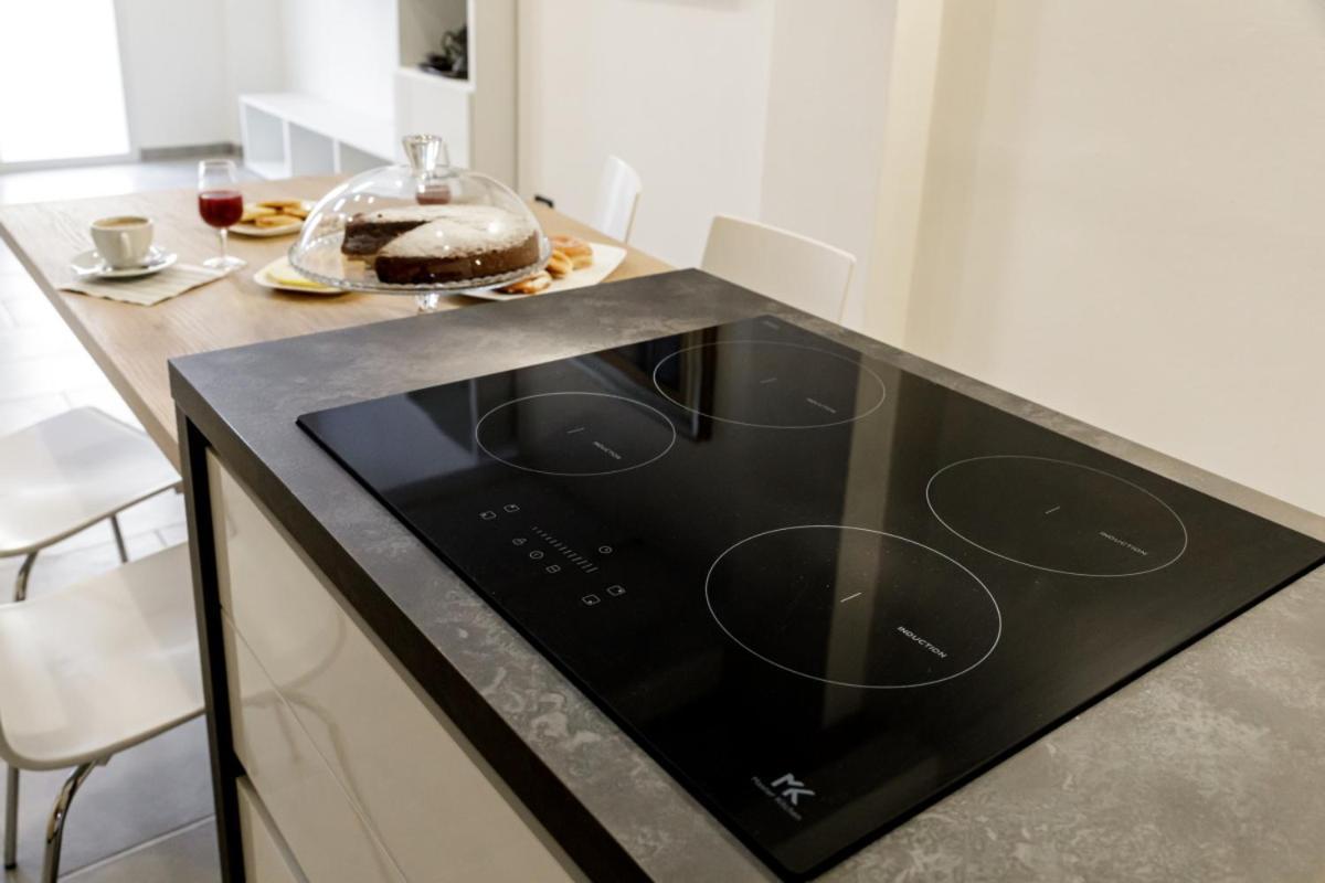 Bandiera 68 Apartment Cagliari Luaran gambar