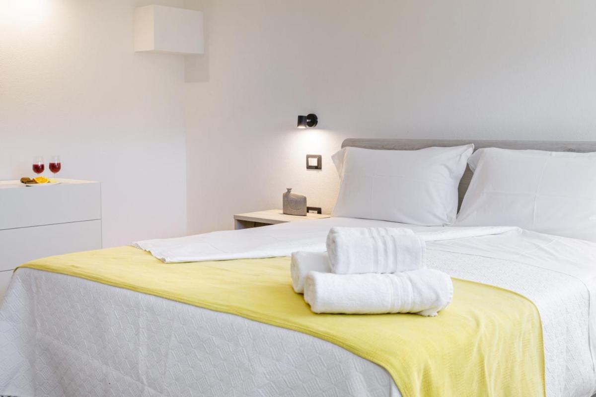 Bandiera 68 Apartment Cagliari Luaran gambar